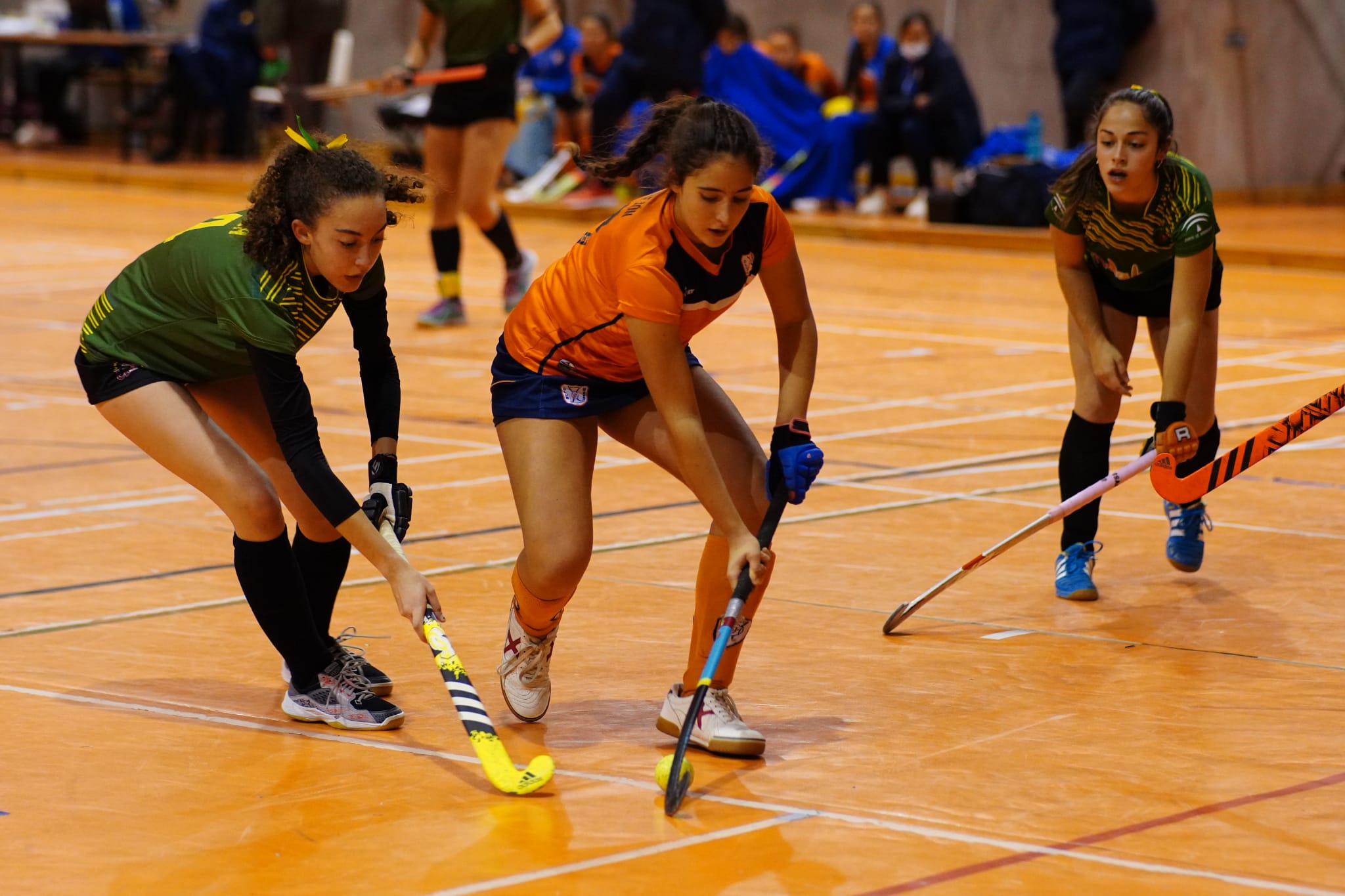 Candelaria-Sadus y San Fernando-Alcalá las semifinales del Cadete Femenino de Hockey Sala